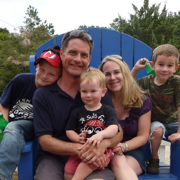 Meet your Posher, Julie - Picture 1 of 1